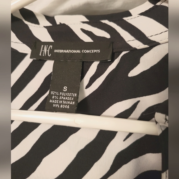 INC Long Buttoned Zebra Blouse Shirt in Small - Picture 3 of 4
